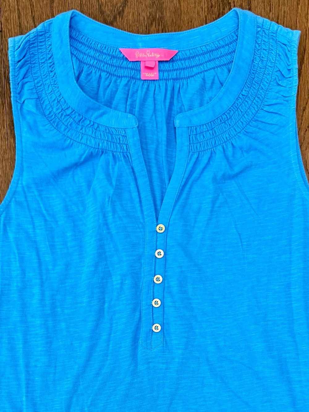 Lilly Pulitzer Bright Blue Sleeveless Essie Tank Top Smocked Henley Size Large - Picture 4 of 9